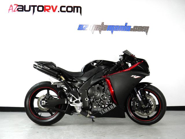 2011 YAMAHA YZF-R1 Unknown