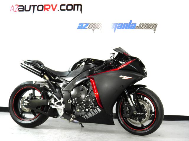 2011 YAMAHA YZF-R1 Unknown